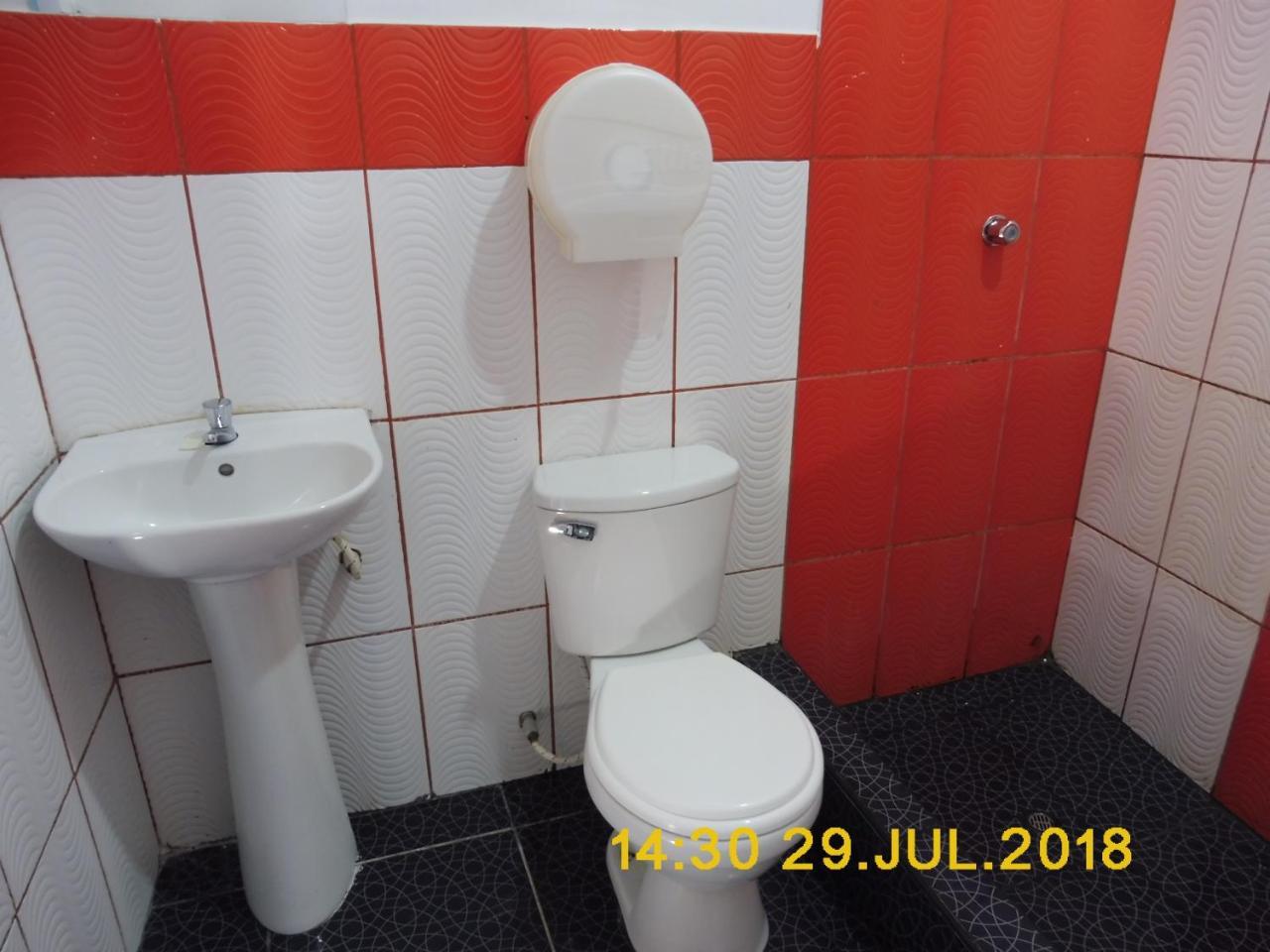 Hospedaje Mas Tarapoto Buitenkant foto